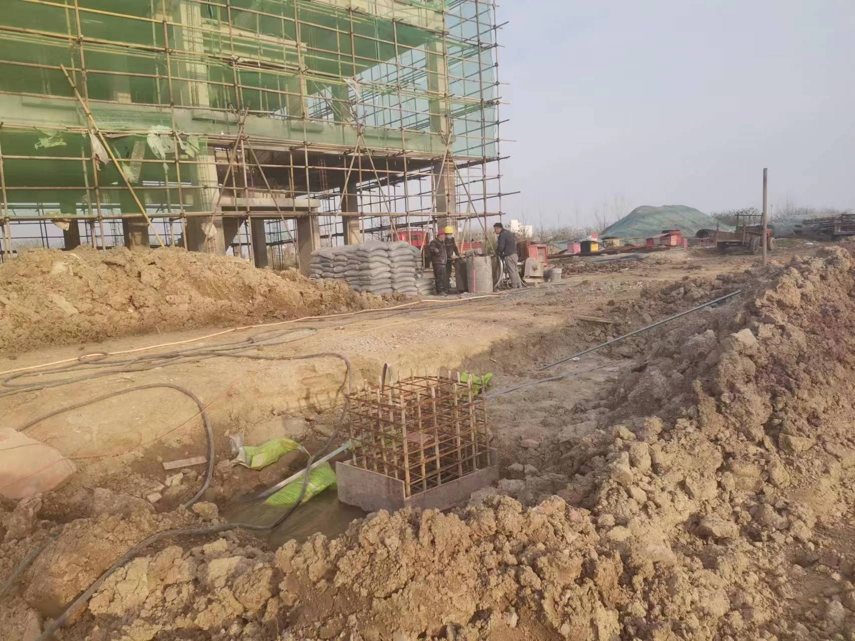 千家镇当桥梁出现裂缝的时候应该及时加固修补